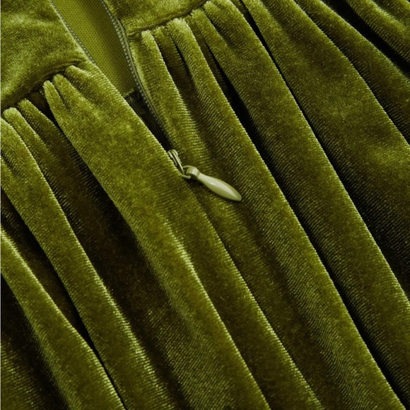 Cider Olive Green Midi Dress velvet ren faire cosplay cottagecore - Picture 5 of 9